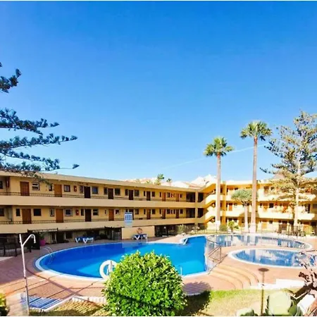 Daire Cozy 2-bed & Sofa-bed - Pool Wifi Pets