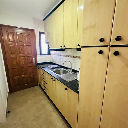 Cozy 2-bed & Sofa-bed In Cristianos Appartement
