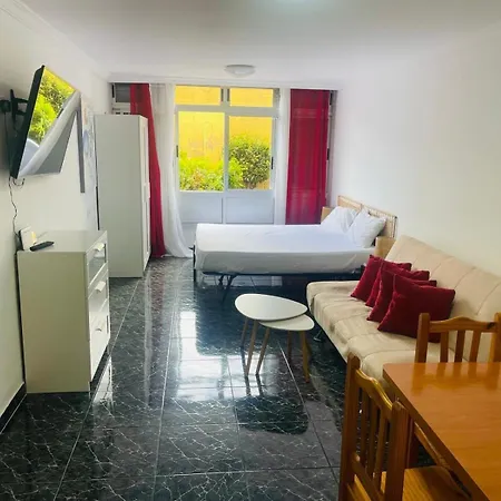 Cozy 2-bed & Sofa-bed In Cristianos *