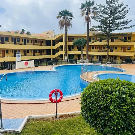 Cozy 2-bed & Sofa-bed In Cristianos *