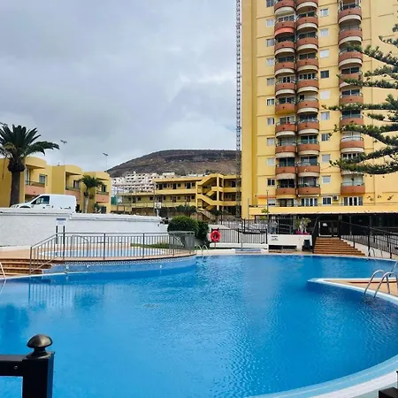 Appartement Cozy 2-bed & Sofa-bed In Cristianos *